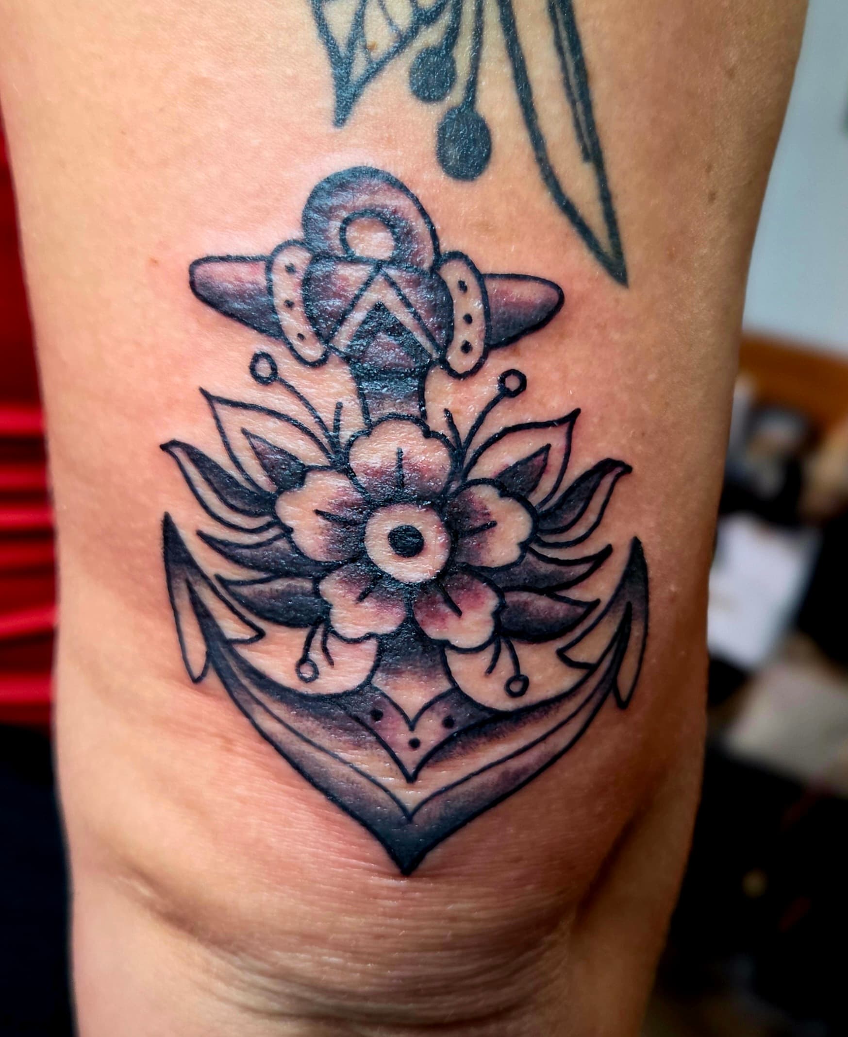 Neo-Traditional & Traditional tattoo by D Christi