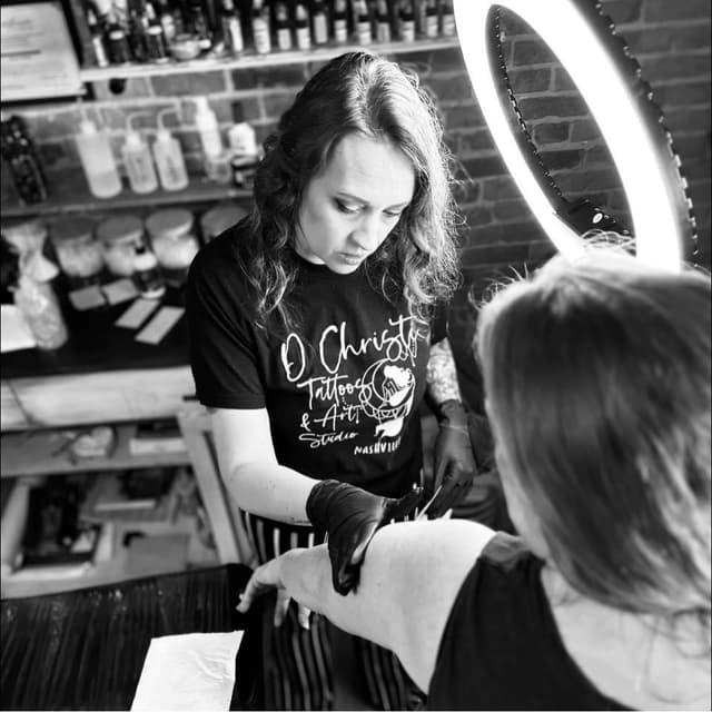 Tattoo artist